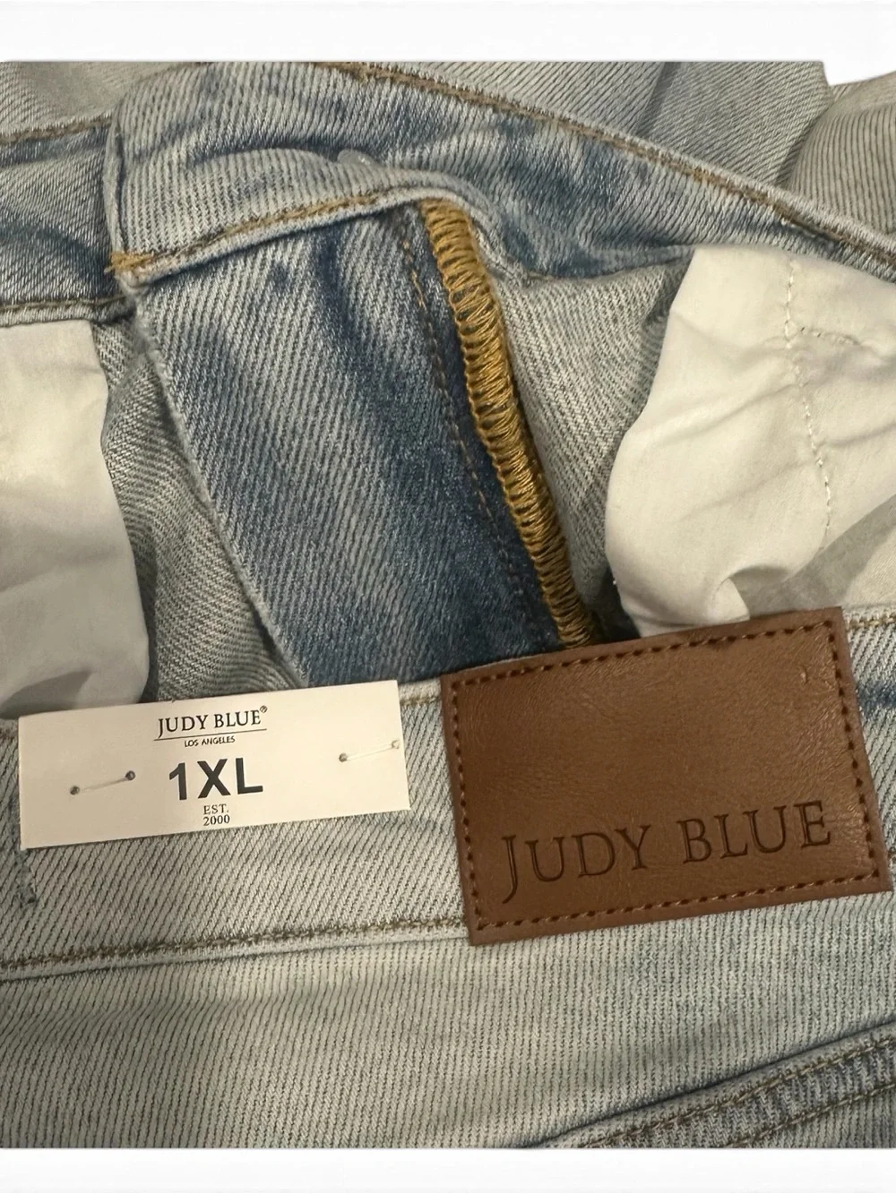 Women's Judy Blue 1XL Rigid Front Stretch Back Denim Shorts